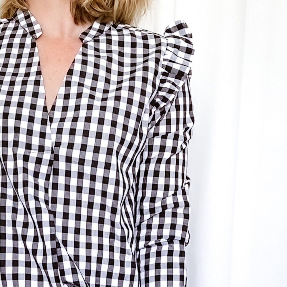H&M ruffle shoulder plaid top